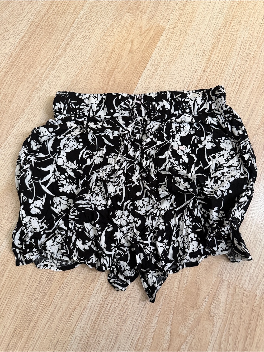 Black & White Floral Women's Shorts